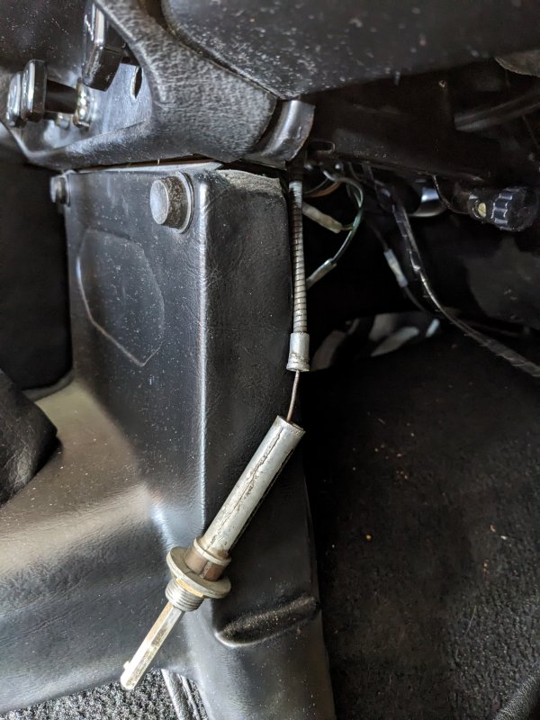 Choke/Heater Control Cable Routing Hard to Operate TR6 Tech Forum